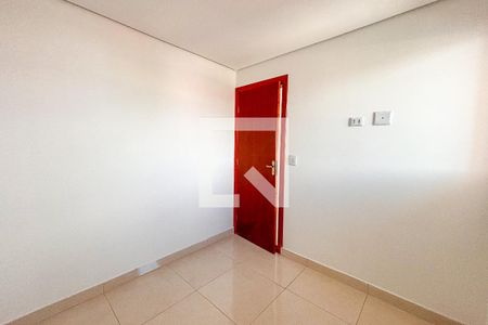 Quarto 1 de apartamento para alugar com 2 quartos, 50m² em Vila Dalila, São Paulo