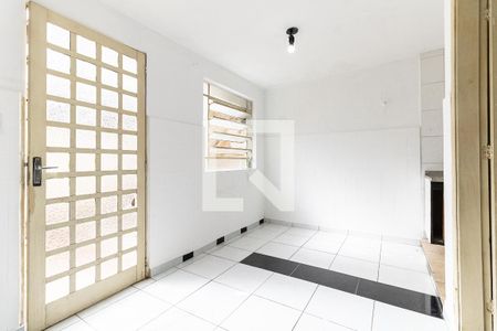 Sala de casa para alugar com 1 quarto, 60m² em Vila Liviero, São Paulo