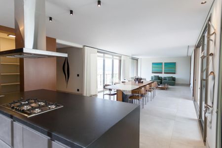 Sala de casa de condomínio à venda com 4 quartos, 548m² em Jardim Serrano, Nova Lima