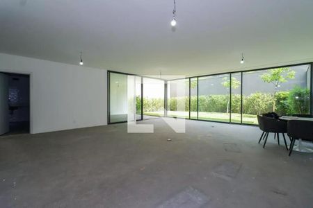 Casa de Condomínio à venda com 4 quartos, 548m² em Vila Morumbi, São Paulo