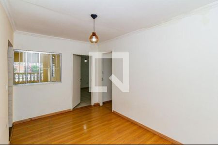 Casa à venda com 6 quartos, 250m² em Jardim Regis, São Paulo