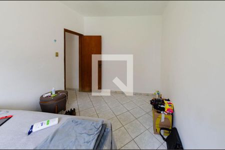Quarto 2 de casa à venda com 3 quartos, 430m² em Carlos Prates, Belo Horizonte