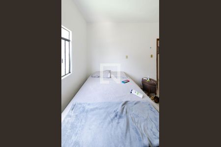 Quarto 2 de casa à venda com 3 quartos, 430m² em Carlos Prates, Belo Horizonte