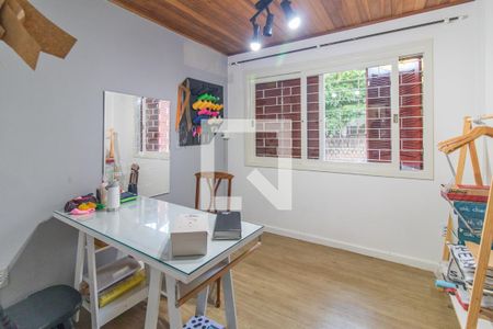 Quarto 2 de casa à venda com 5 quartos, 129m² em Teresópolis, Porto Alegre