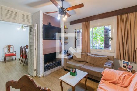 Sala de casa à venda com 5 quartos, 129m² em Teresópolis, Porto Alegre