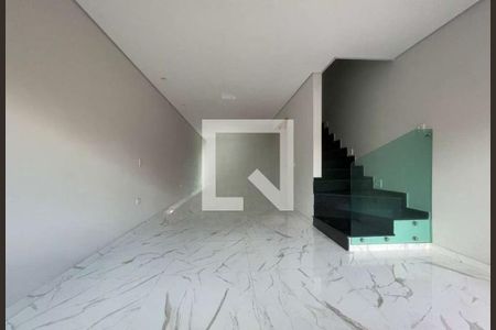 Casa para alugar com 2 quartos, 220m² em Vila Carrão, São Paulo