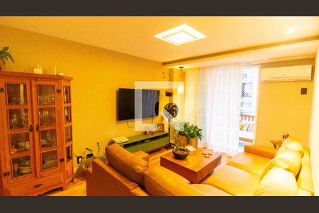 Sala de apartamento para alugar com 3 quartos, 120m² em Santa Rosa, Niterói