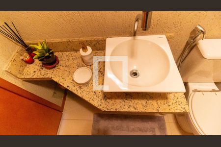 Lavabo de apartamento para alugar com 3 quartos, 120m² em Santa Rosa, Niterói