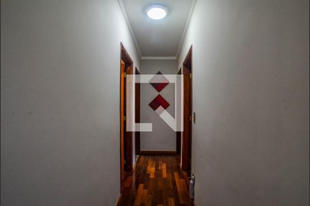Corredor de apartamento à venda com 3 quartos, 119m² em Vila Bastos, Santo André