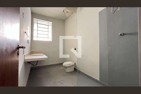 Casa à venda com 5 quartos, 185m² em Santo Antônio, Belo Horizonte