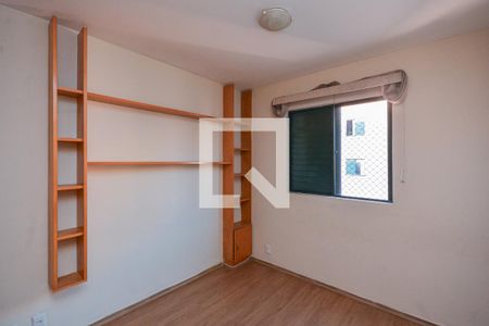 Quarto 2 de apartamento para alugar com 3 quartos, 68m² em Cidade Ademar, São Paulo