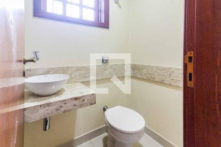 Lavabo de casa à venda com 3 quartos, 150m² em Rio Pequeno, São Paulo