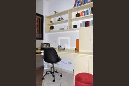 Escritório de casa à venda com 3 quartos, 110m² em Jardim Sao Jose, São Paulo