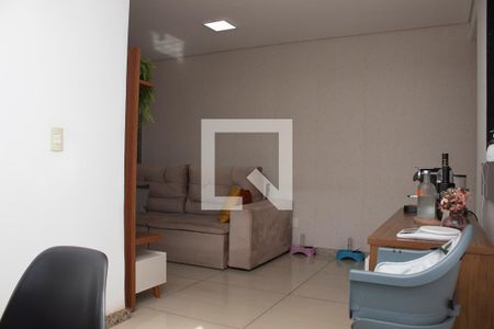 Sala de apartamento à venda com 3 quartos, 150m² em Cachoeirinha, Belo Horizonte