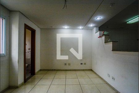 Sala de casa para alugar com 2 quartos, 113m² em Vila Assunção, Santo André