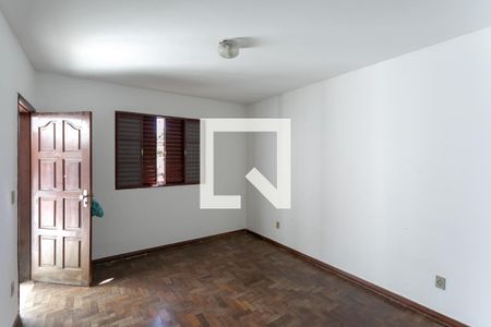 Casa à venda com 8 quartos, 180m² em Lagoinha, Belo Horizonte