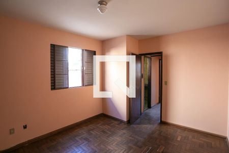 Casa à venda com 8 quartos, 180m² em Lagoinha, Belo Horizonte