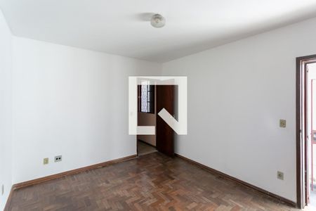 Casa à venda com 8 quartos, 180m² em Lagoinha, Belo Horizonte