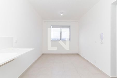 Sala/Cozinha de apartamento para alugar com 2 quartos, 33m² em Fazenda Aricanduva, São Paulo