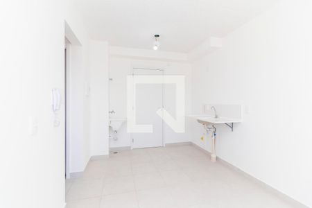Sala/Cozinha de apartamento para alugar com 2 quartos, 33m² em Fazenda Aricanduva, São Paulo