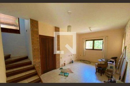 Casa à venda com 4 quartos, 217m² em Parque das Universidades, Campinas