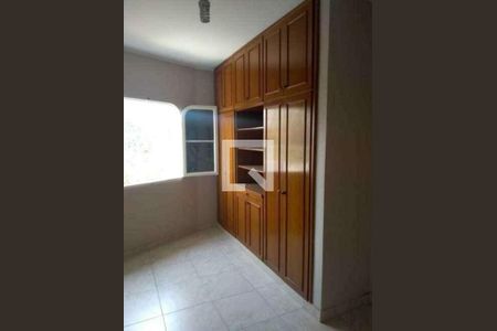 Casa à venda com 4 quartos, 335m² em Guarani, Campinas