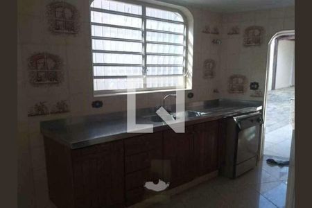 Casa à venda com 4 quartos, 335m² em Guarani, Campinas