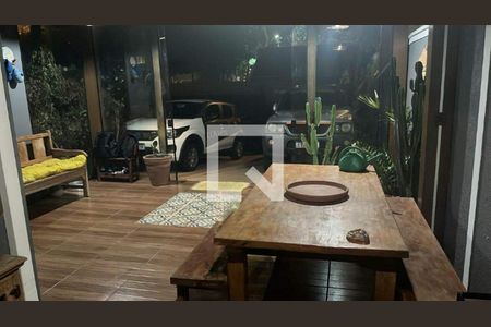 Casa à venda com 3 quartos, 104m² em Vila Santa Isabel, Campinas