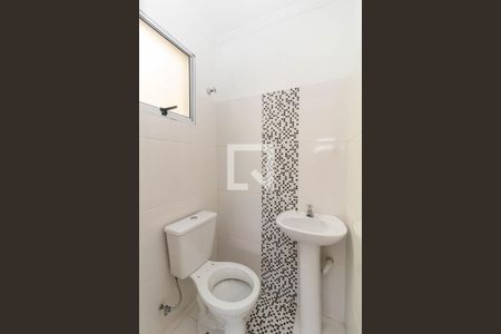 Lavabo de casa de condomínio à venda com 2 quartos, 101m² em Vila Carmosina, São Paulo