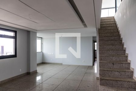Sala de apartamento para alugar com 3 quartos, 388m² em Belvedere, Belo Horizonte