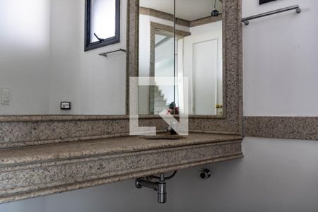 Lavabo de apartamento para alugar com 3 quartos, 388m² em Belvedere, Belo Horizonte
