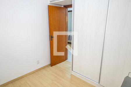 Quarto 1 de apartamento para alugar com 3 quartos, 201m² em Itapoã, Belo Horizonte