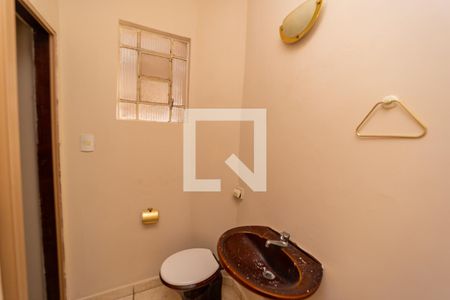 Lavabo de casa para alugar com 3 quartos, 110m² em Vila Domitila, São Paulo