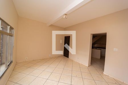 Sala de casa para alugar com 3 quartos, 110m² em Vila Domitila, São Paulo