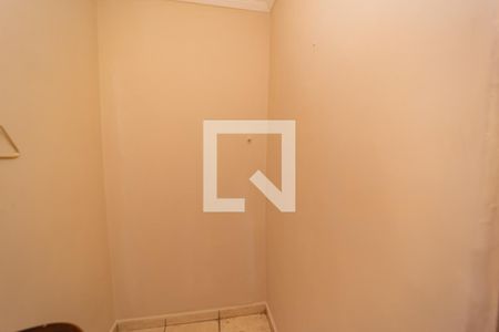 Lavabo de casa para alugar com 3 quartos, 110m² em Vila Domitila, São Paulo