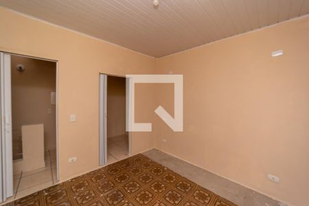 Quarto 1 de casa para alugar com 3 quartos, 110m² em Vila Domitila, São Paulo