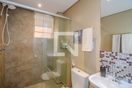 Banheiro de kitnet/studio à venda com 1 quarto, 33m² em Floresta, Porto Alegre