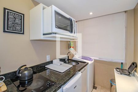 Cozinha de kitnet/studio à venda com 1 quarto, 33m² em Floresta, Porto Alegre