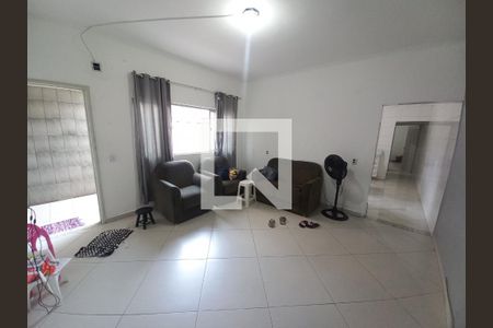 Sala de casa para alugar com 2 quartos, 60m² em Parque Bitaru, São Vicente