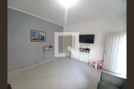 Sala de casa para alugar com 2 quartos, 60m² em Parque Bitaru, São Vicente