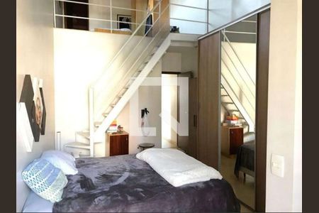 Quarto de casa para alugar com 3 quartos, 240m² em Jardim Ester, São Paulo