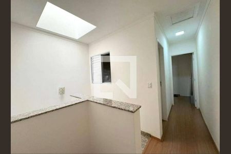 Corredor de casa para alugar com 2 quartos, 250m² em Vila Antonio, São Paulo