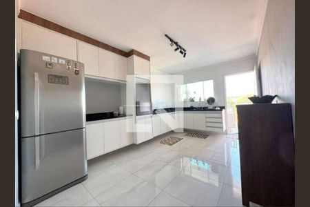 Cozinha de casa para alugar com 2 quartos, 250m² em Vila Antonio, São Paulo