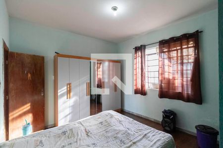 Quarto 2 de casa para alugar com 3 quartos, 1068m² em Glória, Belo Horizonte
