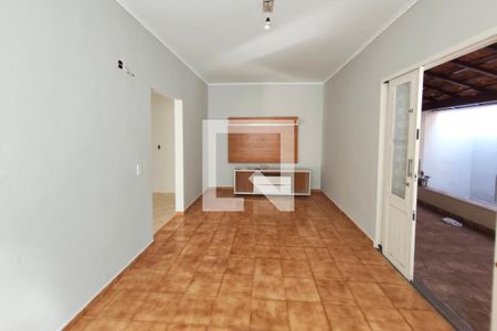 Sala de Estar de casa à venda com 3 quartos, 295m² em Vila Marieta, Campinas