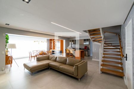 Sala de apartamento para alugar com 3 quartos, 240m² em Jardim Prudência, São Paulo