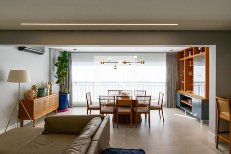 Sala de apartamento para alugar com 3 quartos, 240m² em Jardim Prudência, São Paulo