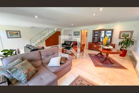 Sala de casa de condomínio à venda com 5 quartos, 400m² em Alphaville, Nova Lima