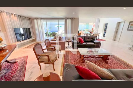 Sala de casa de condomínio à venda com 5 quartos, 400m² em Alphaville, Nova Lima