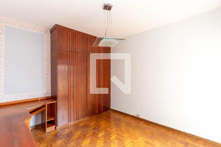 Quarto 1 de casa para alugar com 3 quartos, 300m² em Alto Barroca, Belo Horizonte